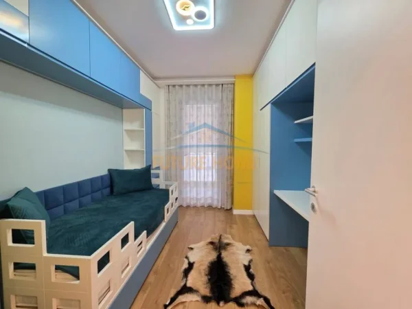 Tirane, jepet me qera apartament 2+1 Kati 3, 96 m² 850 € (Ish Parku)