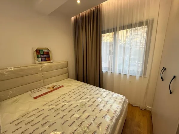 Tirane, shitet apartament 1+1 Kati 1, 45 m² 140.000 € (Rruga Medar Shtylla)