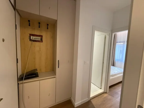 Tirane, shitet apartament 1+1 Kati 1, 45 m² 140.000 € (Rruga Medar Shtylla)