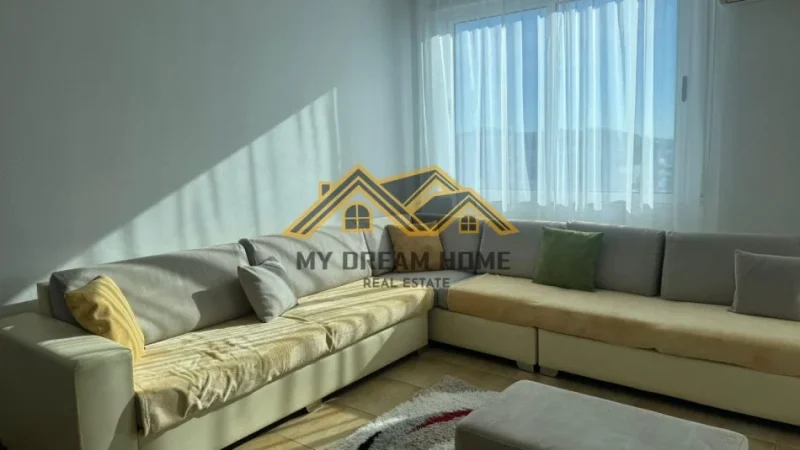 Durres, jepet me qera apartament 1+1 Kati 9, 75 m² 350 € (shkembi kavajes)