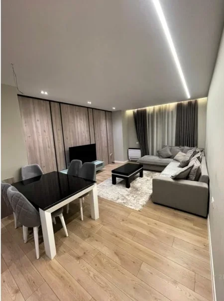 Tirane, jepet me qera apartament 1+1 Kati 5, 70 m² 850 € (Zogu i Pare)