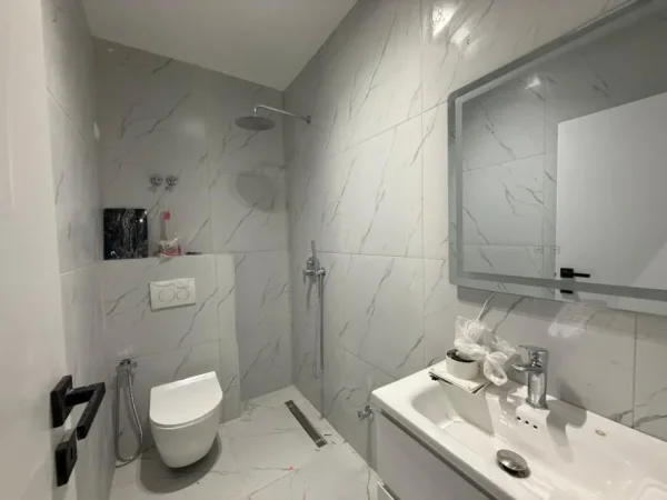 Tirane, shitet apartament 1+1 Kati 1, 40 m² 125.000 € (Rruga Medar Shtylla)