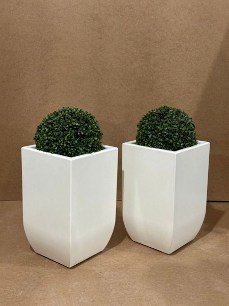 Tirane, shes VAZO DEKORATIVE 2 COPE 120 €