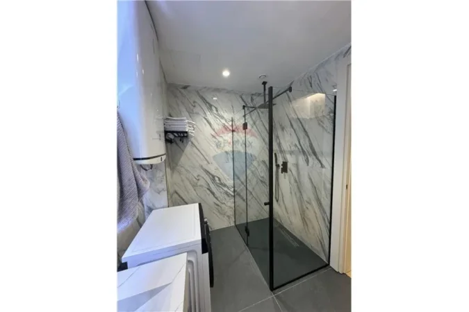 Vlore, shitet 2+1 Kati 8, 121 m² 310.000 € 