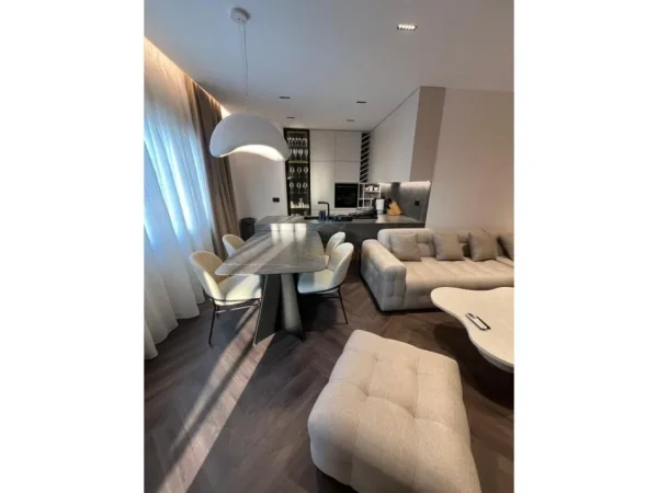 Tirane, shitet apartament 2+1+Ballkon Kati 9, 103 m² 288.000 € 