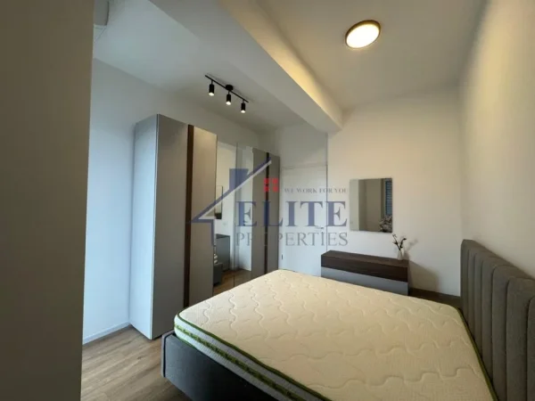 Tirane, jepet me qera apartament 1+1+Ballkon Kati 2, 55 m² 510 € (Rezidenca Oxa)