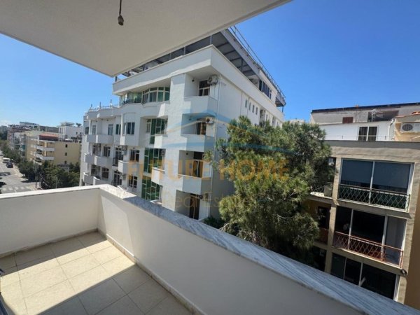Shkembi Kavajes, shitet apartament 1+1 Kati 4, 52 m² 65.000 €