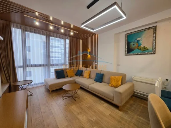 Tirane, jepet me qera apartament 2+1+Ballkon Kati 3, 96 m² 850 € (Ish Parku Rezidenca Alba)