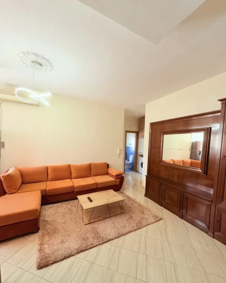 Tirane, jepet me qera apartament 1+1+Aneks+Ballkon Kati 6, 60 m² 450 € (Perballe Delijorgji, Rr Irfan Tomini)