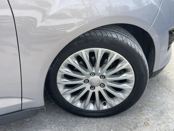 Tirane, shes makine Ford C Max Nafte, gri metalizato manuale Klima 182.000 km 5.690 €