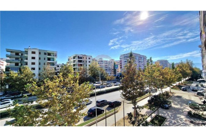 Vlore, shitet apartament 1+1 , 94 m² 97.000 € (Transballkanike, Përballë Alpet, Vlorë)