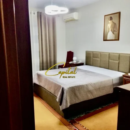 Tirane, jepet me qera apartament 2+1 Kati 1, 105 m² 600 € (MINE PEZA)