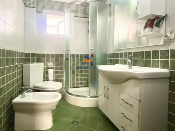 Tirane, shitet apartament 1+1+Ballkon Kati 4, 98.700 €