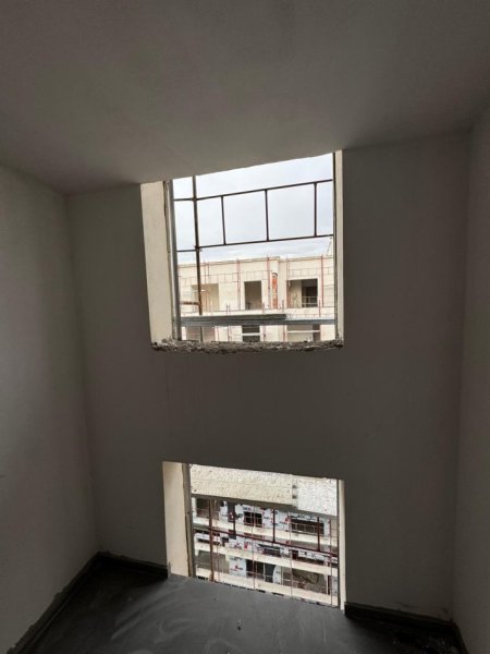 Tirane, shitet apartament 1+1 Kati 7, 57 m² 120.000 € 