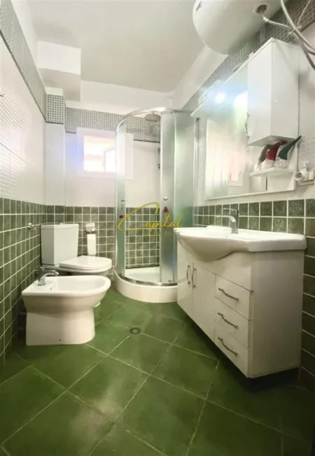 Tirane, shitet apartament 1+1 Kati 4, 54 m² (ALLIAS)