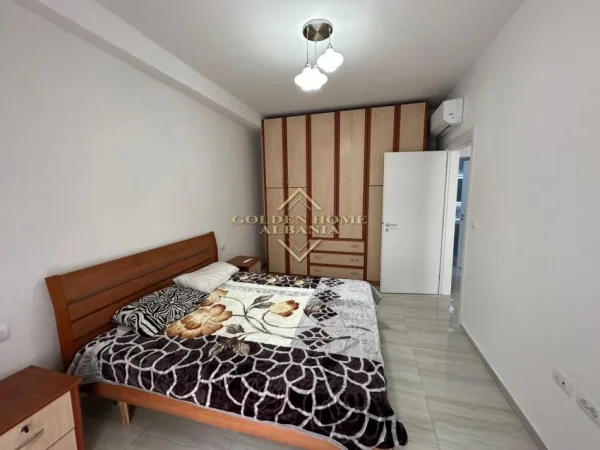 Tirane, jepet me qera apartament 1+1+Ballkon , 70 m² 650 € 