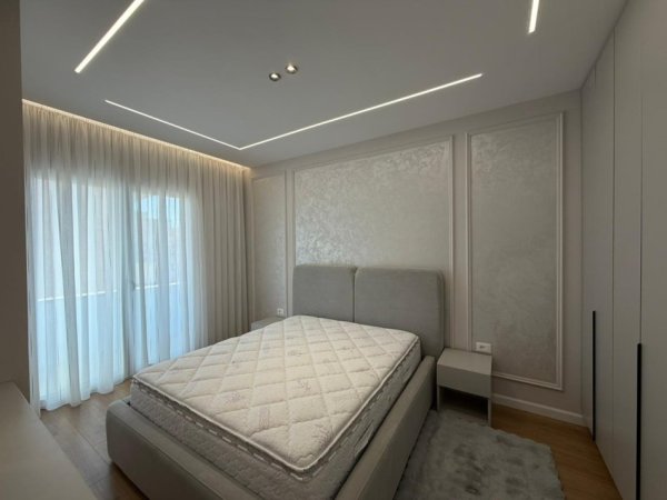 Tirane, shitet apartament 1+1 Kati 4, 61 m² 121.000 € (Vila L.)