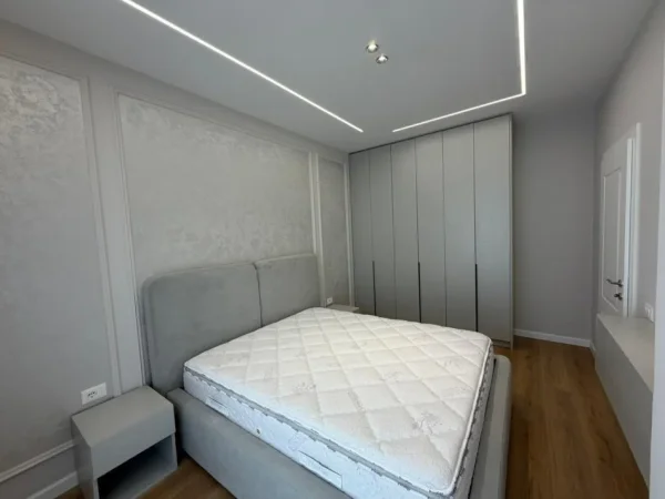 Tirane, shitet apartament 1+1 Kati 4, 61 m² 121.000 € (Vila L.)