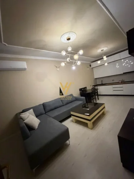 Tirane, jepet me qera apartament 2+1+Ballkon Kati 0, 120 m² 700 € (21 DHJETORI)