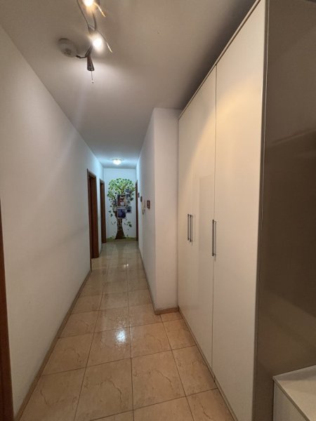 Tirane, jepet me qera apartament Kati 4, (Sami Frasheri)