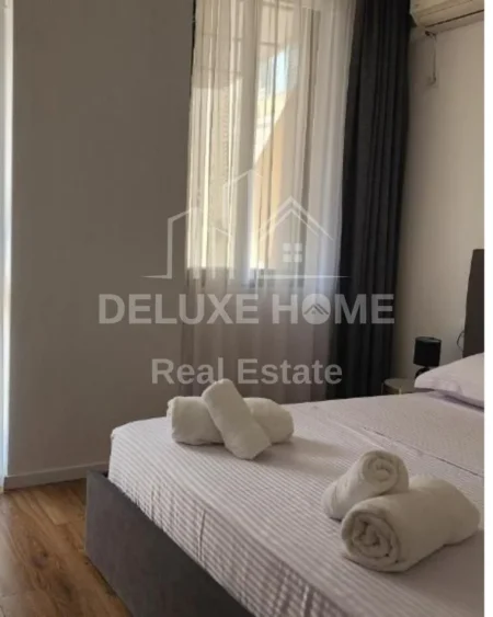Tirane, jepet me qera apartament 2+1 Kati 2, 80 m² 800 € 