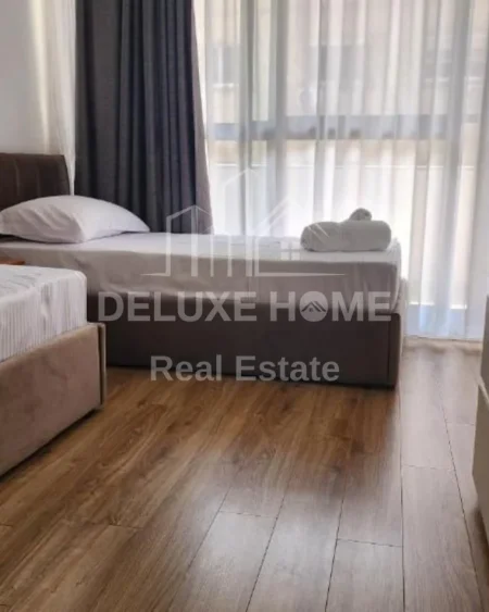 Tirane, jepet me qera apartament 2+1 Kati 2, 80 m² 800 € 