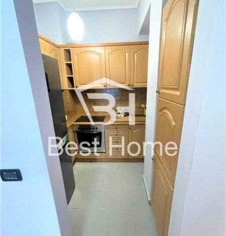 Tirane, jepet me qera apartament 2+1+BLK Kati 4, 120 m² 850 Euro (Bllok, Rruga Nikolla Tupe, prane Viles Ferdinand)