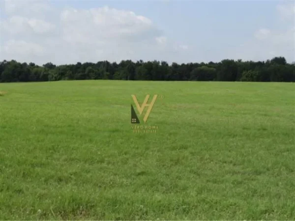 Tirane, shes truall 15.000 m² 900.000 Euro (VORE)