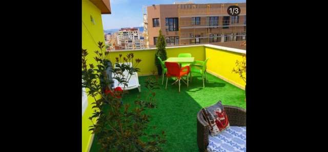 Tirane, jap me qera Penthouse Kati 6, 70 m² 45 Euro (Barrikadave)