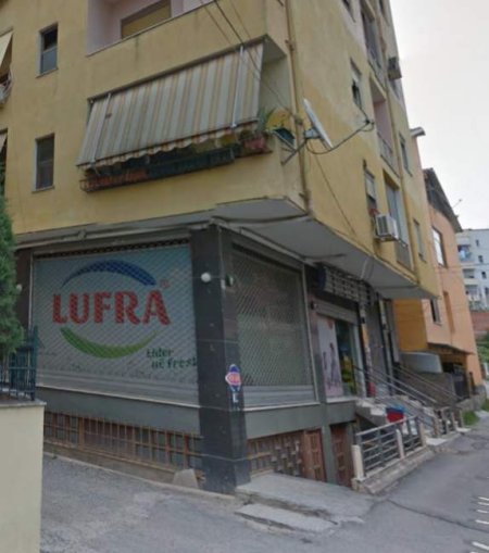 Tirane, jap me qera ambjent biznesi Kati 0, 200 m² 800 Euro (Qytet Studenti)