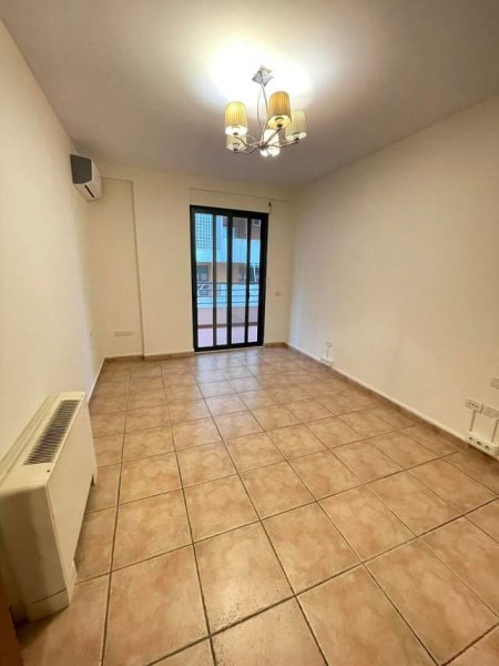 Tirane, jap me qera ambjent 2+1 Kati 6, 132 m² 1.000 Euro (Rruga Ibrahim Rugova)