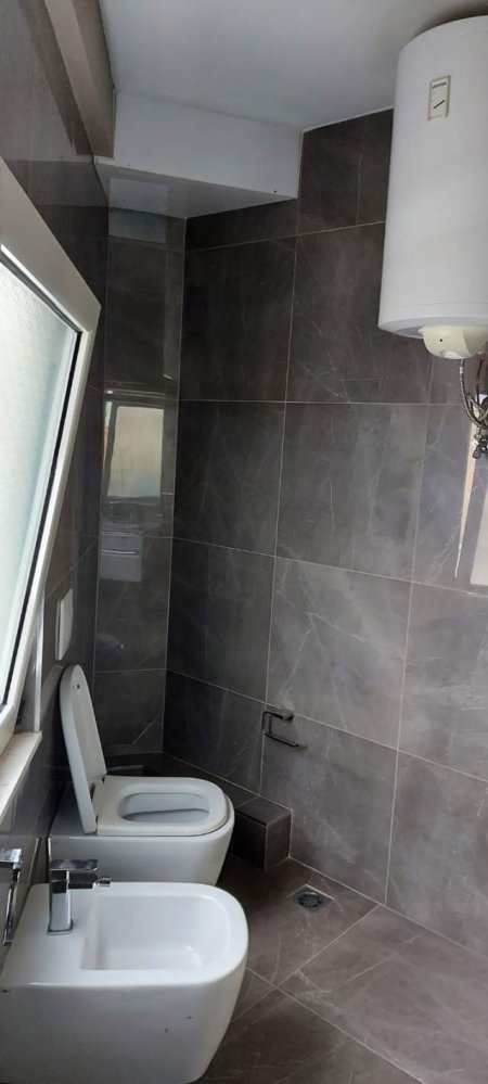 Tirane, jepet me qera apartament 2+1 Kati 5, 80 m² 500 Euro (Vasil Shanto)