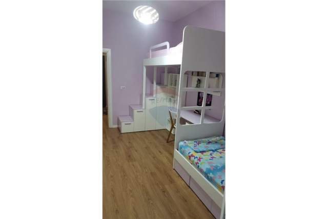 Tirane, jap me qera apartament 2+1+A+BLK Kati 3, 110 m² 450 Euro (Spitali Amerikan 2)
