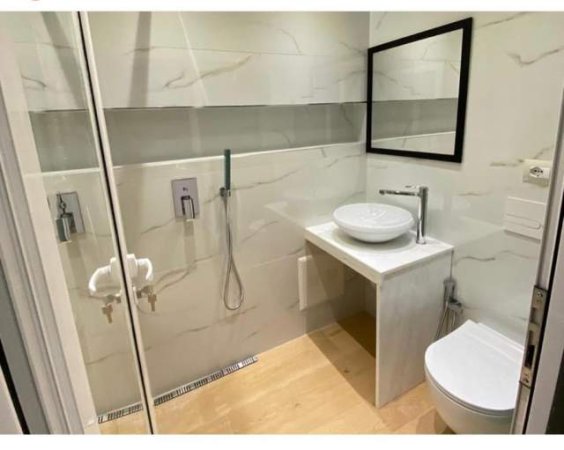 Tirane, jepet me qera apartament 1+1 Kati 4, 40 m² 330 Euro (rruga Mine Peza)