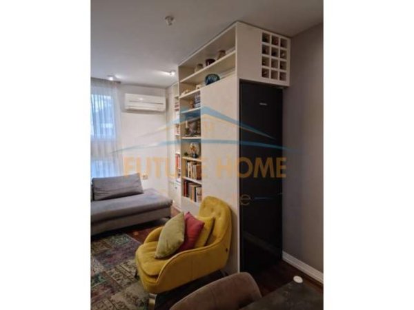 Tirane, jap me qera apartament 2+1 Kati 1, 100 m² 500 Euro (Rruga e Barrikadave)