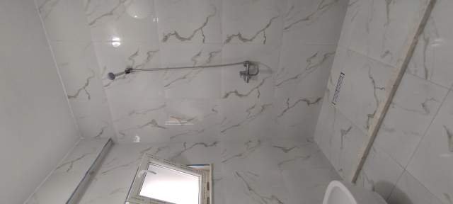 Tirane, jap me qera apartament 2+1+A+BLK Kati 5, 82 m² 400 Euro (Spitali Amerikan 2, rr.Selaudin Zorba)