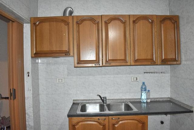 Tirane, shitet  apartament 3+1+A+BLK Kati 6, 120 m² 110.000 Euro (Rr.E Durresit,Nd.:KA, Nr. ap.:74)