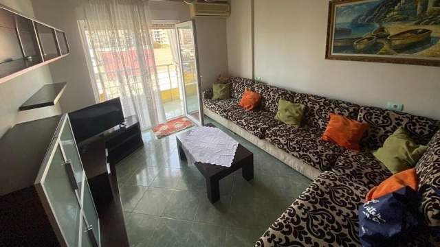 Durres, jap me qera 2+1+A+BLK Kati 4, 95 m² 250 Euro
