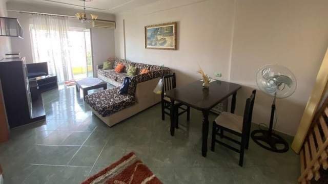 Durres, jap me qera 2+1+A+BLK Kati 4, 95 m² 250 Euro