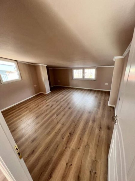 Tirane, shes apartament duplex 2+1+A+BLK Kati 6, 200 m² 190.000 Euro (Mbi Komunen e Parisit)