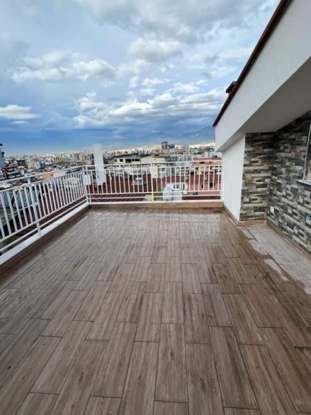 Tirane, shes apartament duplex 2+1+A+BLK Kati 6, 200 m² 190.000 Euro (Mbi Komunen e Parisit)