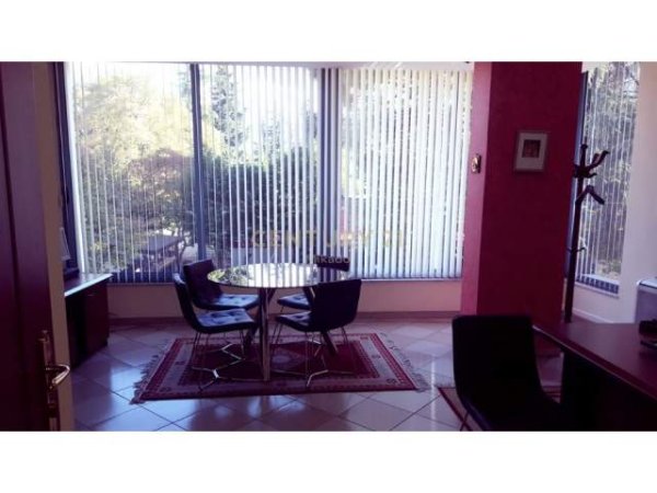 Tirane, ofert zyre Kati 1, 120 m² 1.500 Euro (Vaso Pasha, Tirana, Albania)