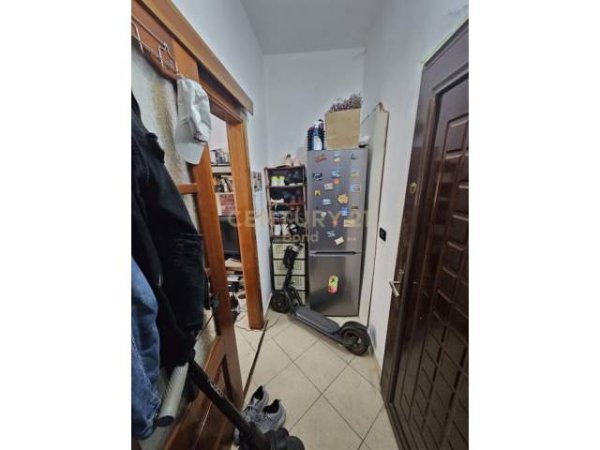 Tirane, shitet garsonier 1+1 Kati 1, 42 m² 43.000 Euro (Kodra e Priftit)