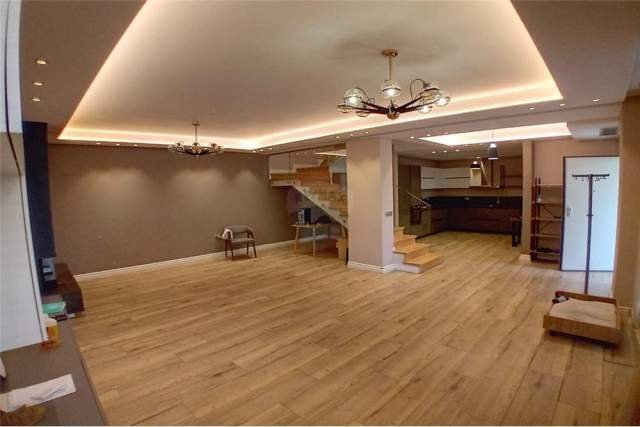 Tirane, jepet me qera Vile 2 Katshe Kati 1, 178 m² 1.500 Euro (Liqeni i Thate)