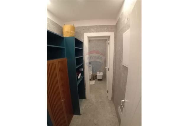 Tirane, jepet me qera Vile 2 Katshe Kati 1, 178 m² 1.500 Euro (Liqeni i Thate)