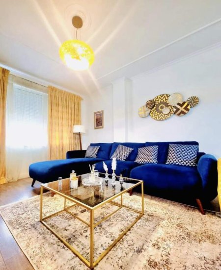 Tirane, shes apartament 2+1 115 m² 237.000 Euro (Buze Rruges se Kosovareve)