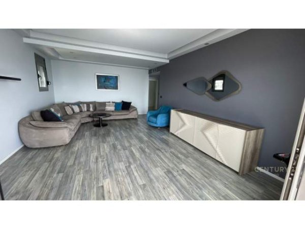 Sarande, shitet apartament Kati 5, 190 m² 475.000 Euro (Rruga e butrintit Sarandë, Albania)