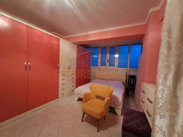 Durres, shitet apartament 2+1 Kati 3, 100 m² 120.000 Euro (currila)