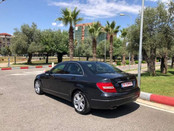 Tirane, shes makine Mercedes-Benz C-CLASS 220  AVANGARDE Viti 2011,