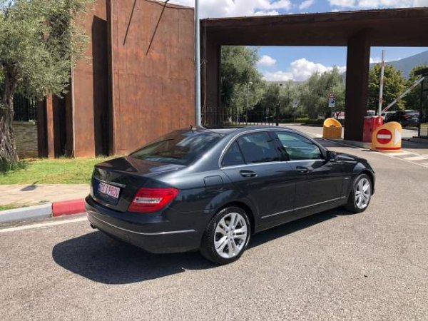 Tirane, shes makine Mercedes-Benz C-CLASS 220  AVANGARDE Viti 2011,